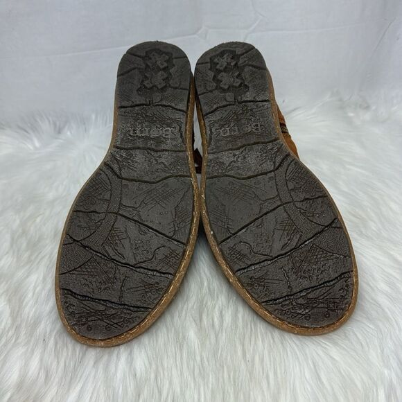 Born Wynter Brown Suede Comfort Ankle Booties Sz 11 - Picture 7 of 7